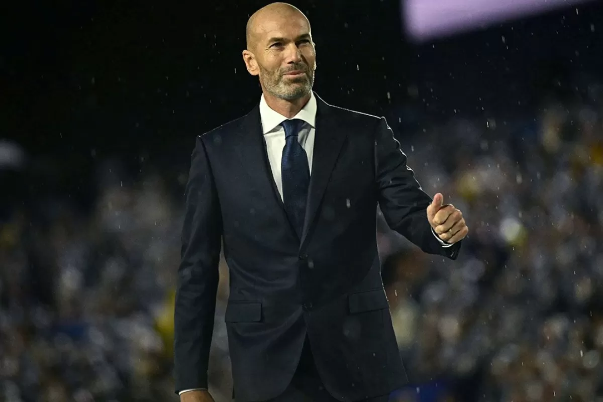 Zinedine Zidane, a un paso de asumir en Francia tras el Mundial