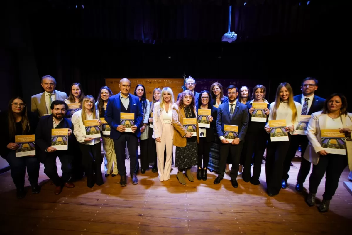 El Colegio de la Abogac&iacute;a reconoci&oacute; en La Plata el trabajo institucional de 825 profesionales