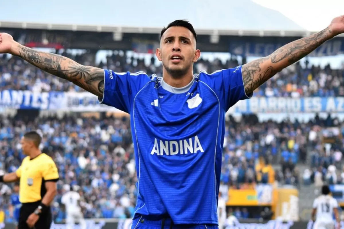 Rodrigo Contreras manda en la tabla de goleadores de la Sudamericana con su equipo fuera de competencia