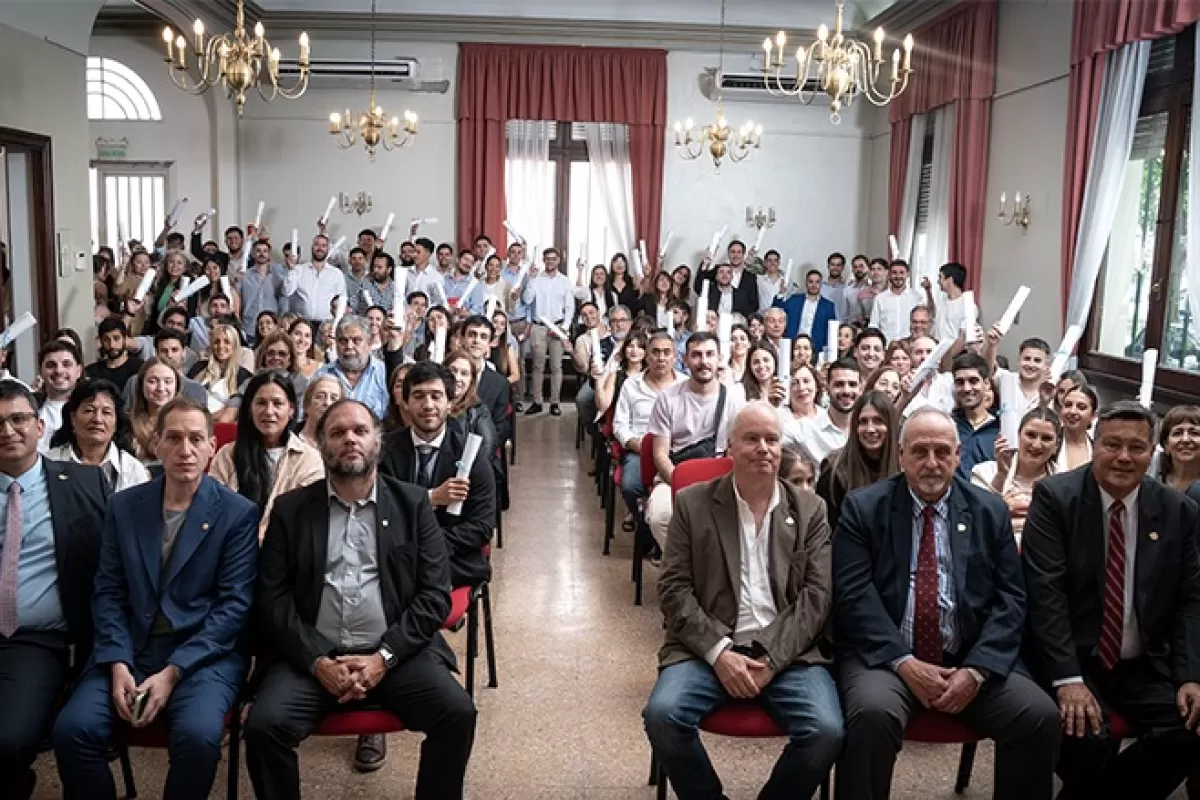 La provincia de Buenos Aires duplicó la matrícula y juraron 80 nuevos agrimensores en el Consejo Profesional