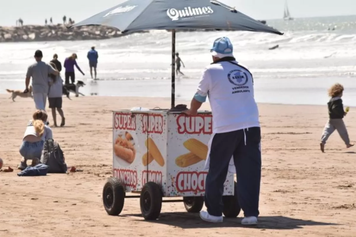 La Costa busca definir qué pasará tras el fin del sistema concesionado de trabajo en playa
