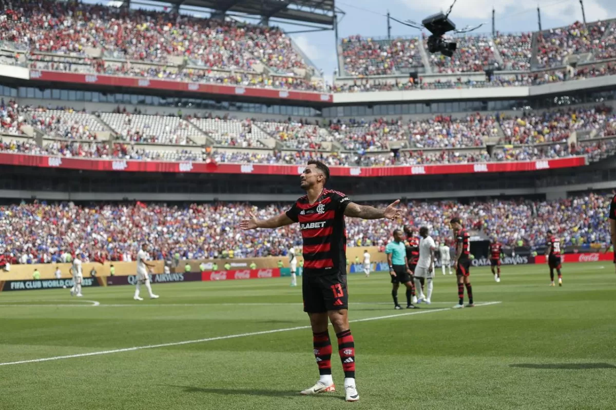 Flamengo da vuelta un partido complicado y vence 3-1 al Chelsea con un Bruno Henrique decisivo