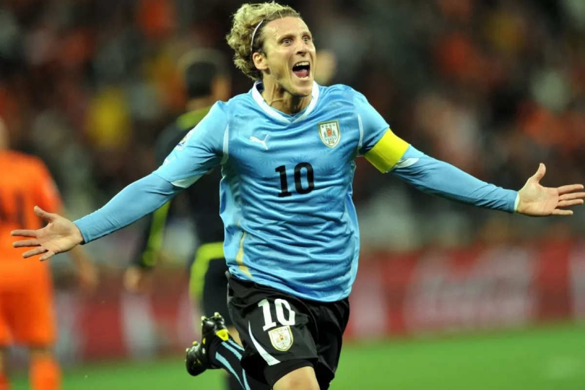 VIDEO | Diego Forl&aacute;n fue presentado como nuevo entrenador de Uruguay