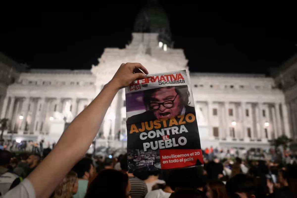 Crece la oposici&oacute;n a Milei: radicales, peronistas y socialistas buscan ofrecer otro proyecto de pa&iacute;s