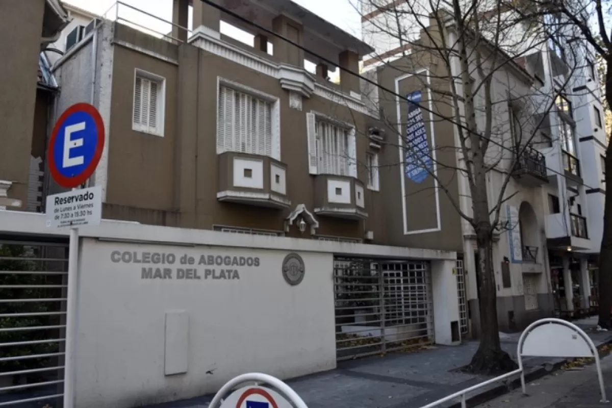 Un juez de Mar del Plata qued&oacute; en la mira por presuntas maniobras que complican la defensa de conductores multados