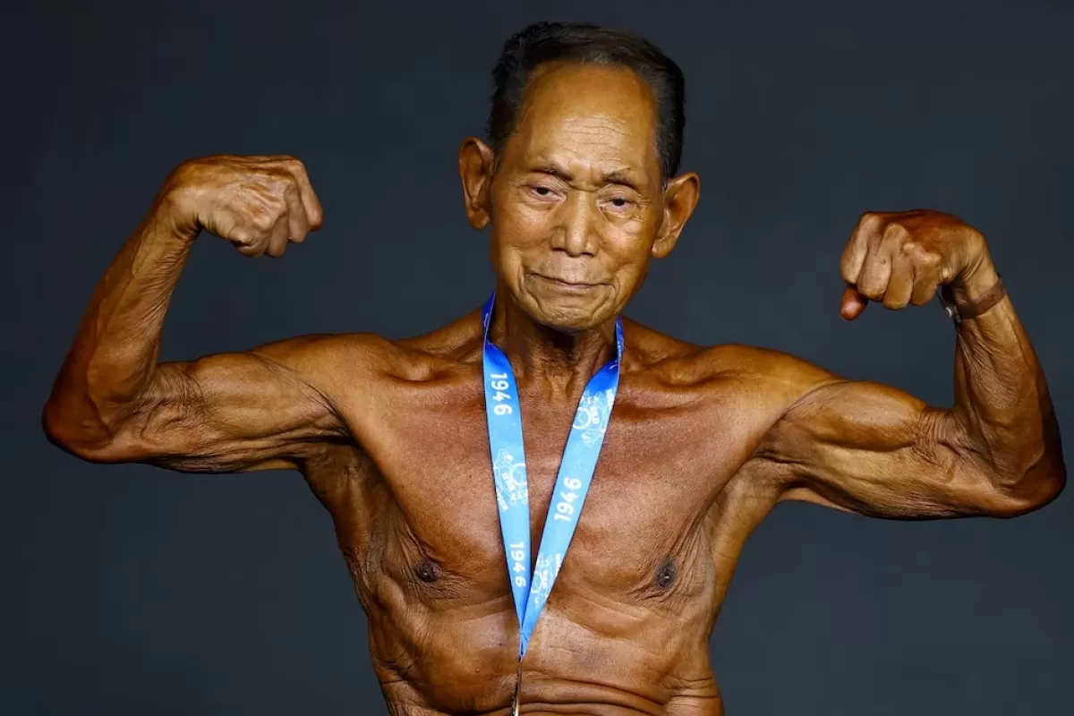 VIDEO | Tiene 90 a&ntilde;os, compite en fisicoculturismo y revel&oacute; su secreto para mantenerse en forma