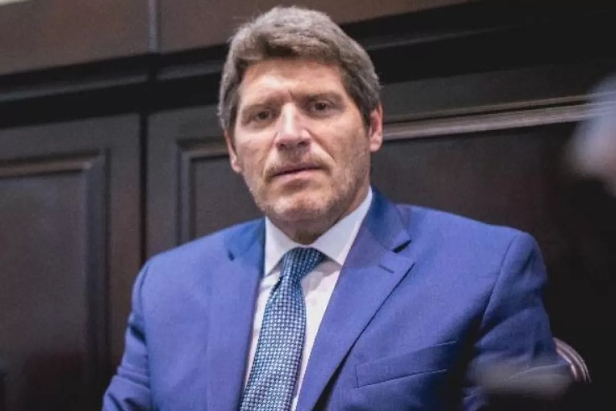 Un expediente que lleg&oacute; a la Corte bonaerense expone la disputa por el adicional al combustible en Mar del Plata