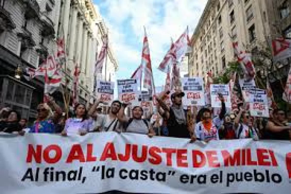Superávit con costo: crecen las protestas contra el recorte del gasto público
