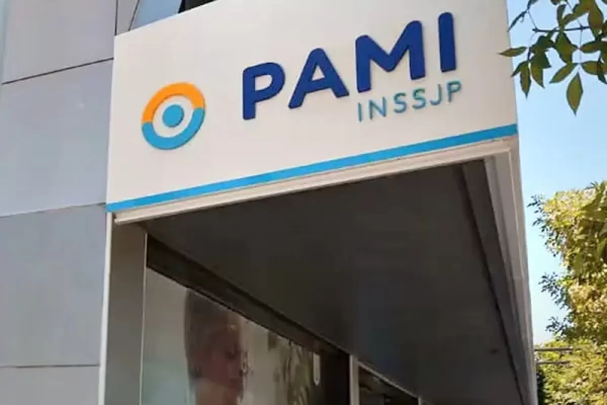 Mientras ajusta a jubilados, el Gobierno se endeuda por $580.000 millones para salvar al PAMI