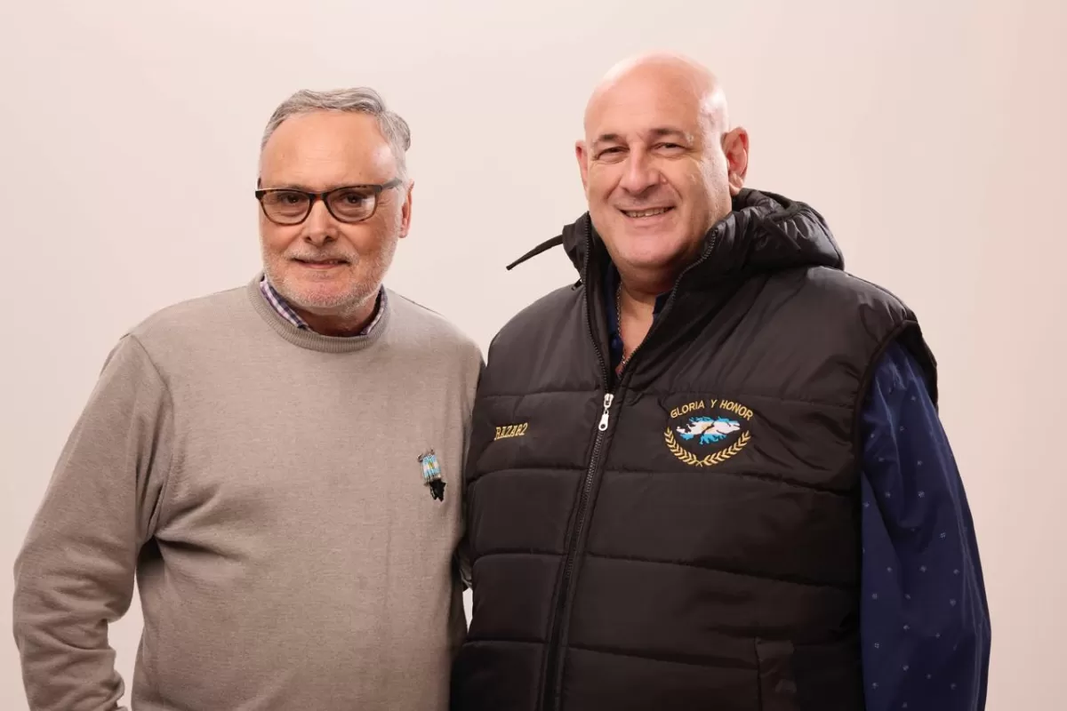Santiago Cúneo promete “terminar con los privilegios” en su cierre en La Plata