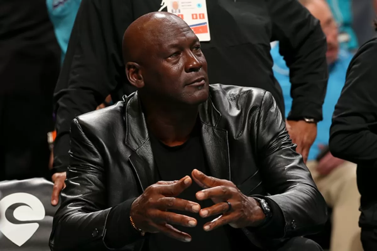 Debate por la millonaria cifra que recibiría Michael Jordan como comentarista de la NBA