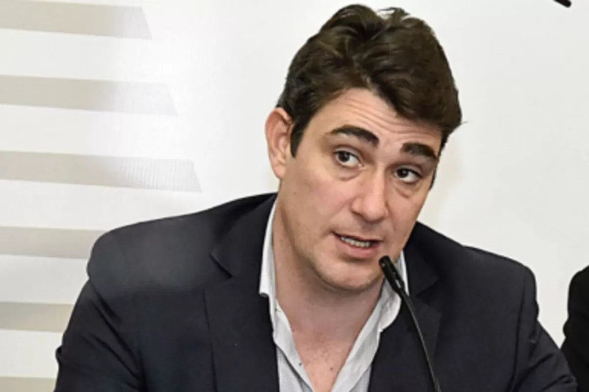 Cero obras, 1300 millones y campaña política: el legado que Iguacel no explica