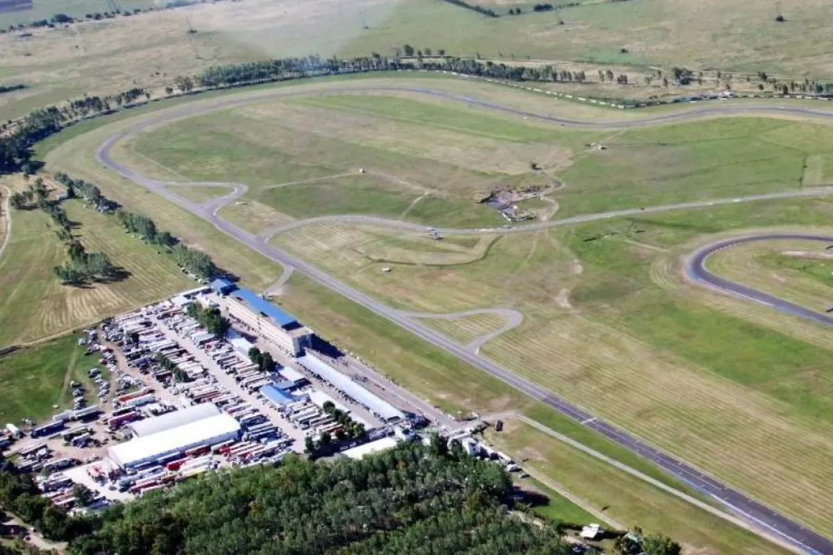 Osaba apunt&oacute; a La Plata y cuestion&oacute; que el circuito siga autorizado sin homologaci&oacute;n t&eacute;cnica de la CDA