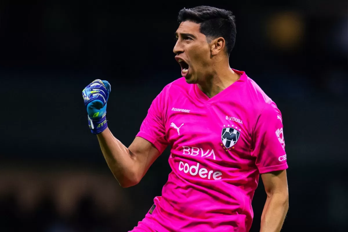 VIDEO | Esteban Andrada deja Rayados y llega al Zaragoza a préstamo con opción de compra