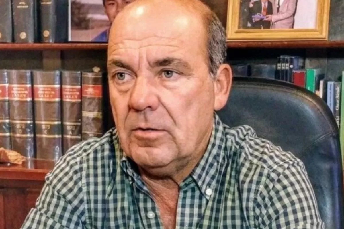 Mientras crece el rechazo pol&iacute;tico, Coronel Su&aacute;rez sostiene el discurso de Moccero contra la continuidad de Milei