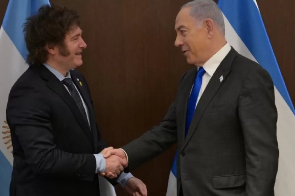 Sectores opositores cuestionan a Javier Milei por alinear a la Argentina con la ofensiva de EE.UU. e Israel