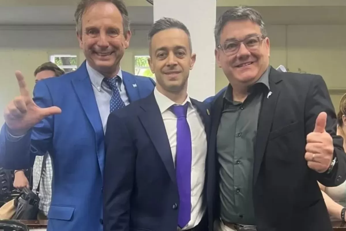 En Merlo los libertarios terminaron respaldando al oficialismo y permitieron que Karina Men&eacute;ndez presida el HCD