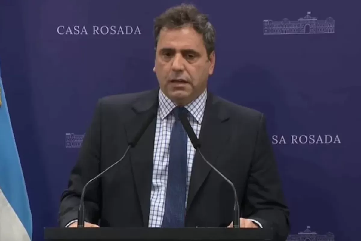 Lisandro Catalán asumió en Interior y promete “diálogo directo” con los gobernadores