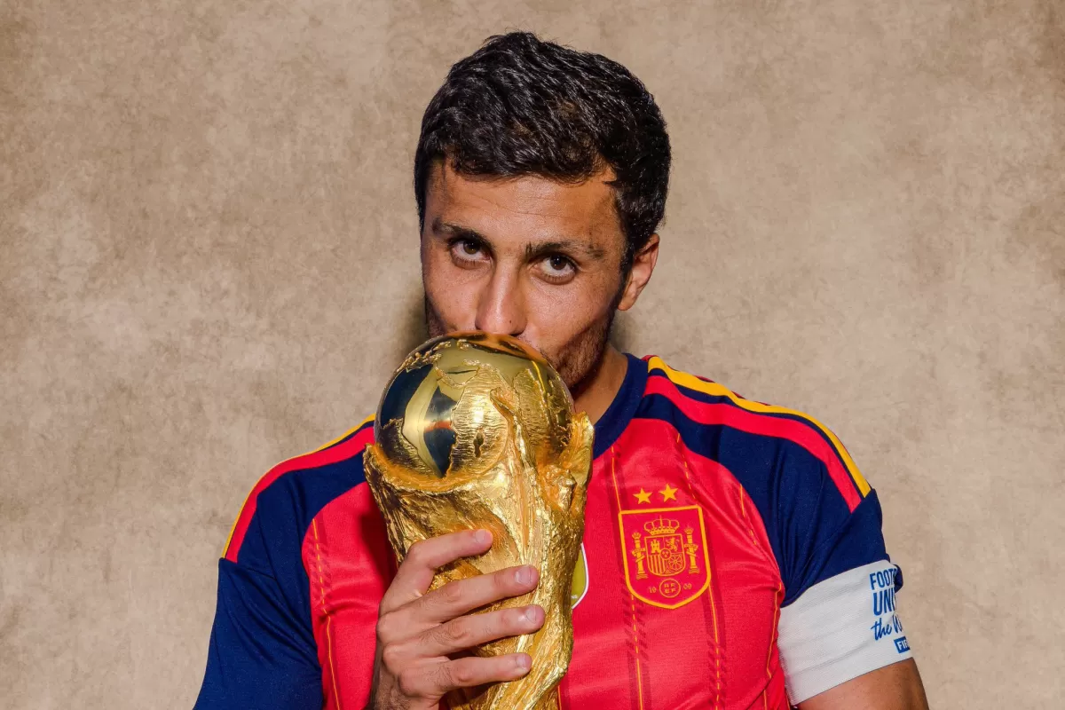 Barcelona aceler&oacute; por Rodri: present&oacute; su primera oferta al Manchester City