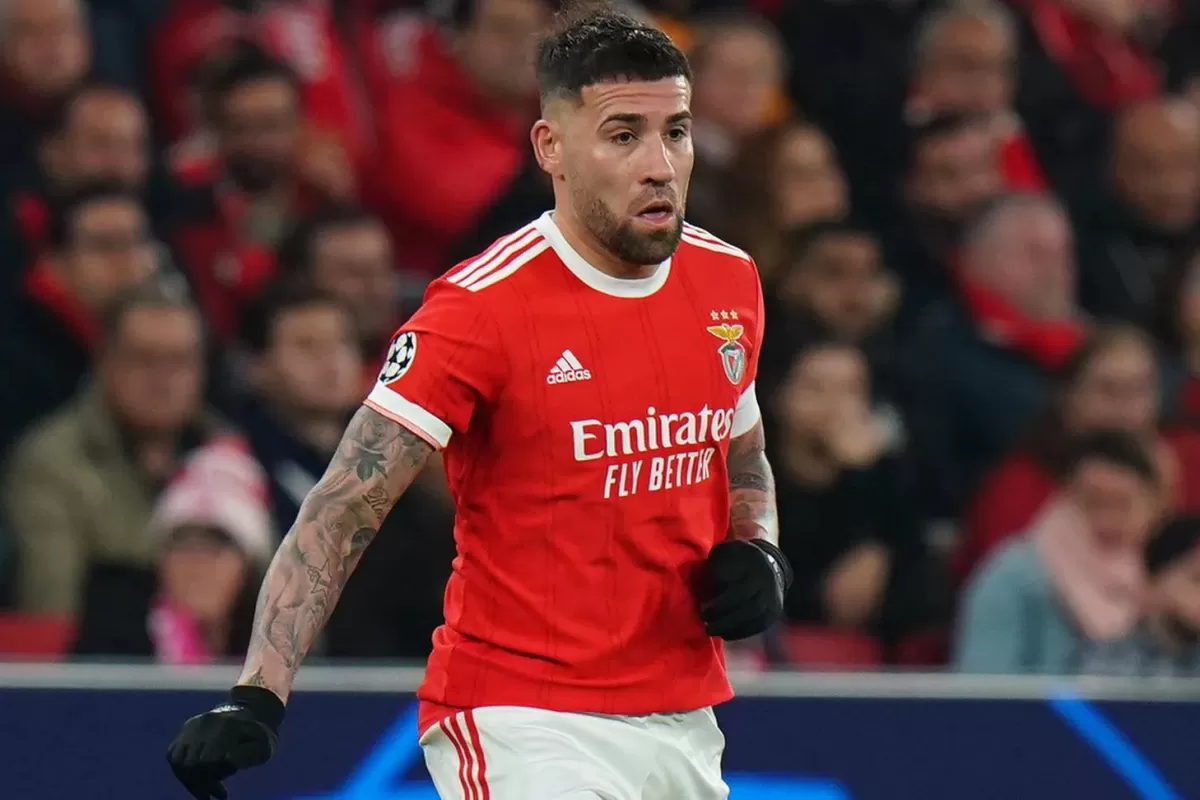Vélez tienta a Nicolás Otamendi para repatriarlo tras el final de su contrato con Benfica