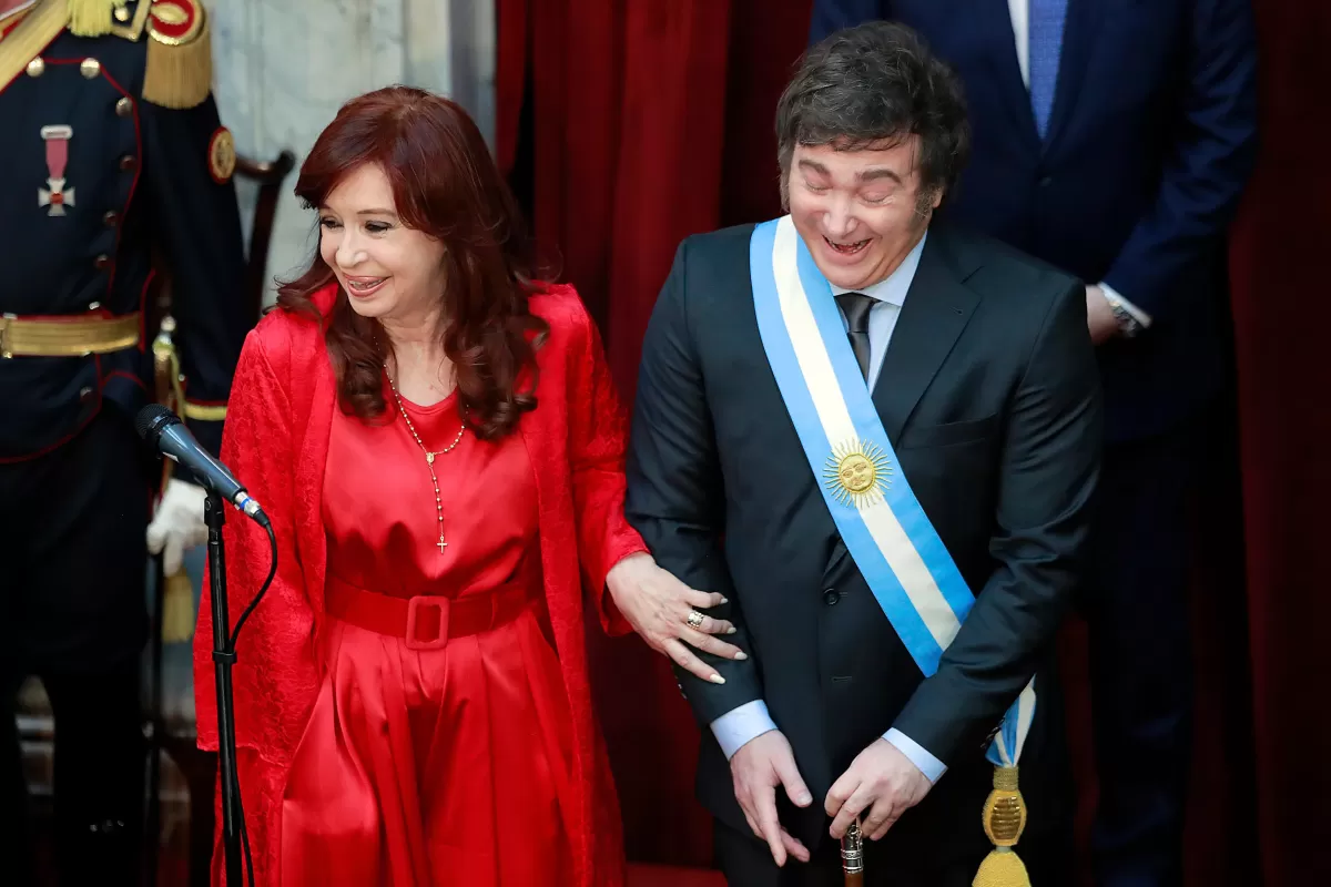 Aseguran que en el peronismo crecen las especulaciones sobre un eventual indulto de Milei a Cristina Kirchner