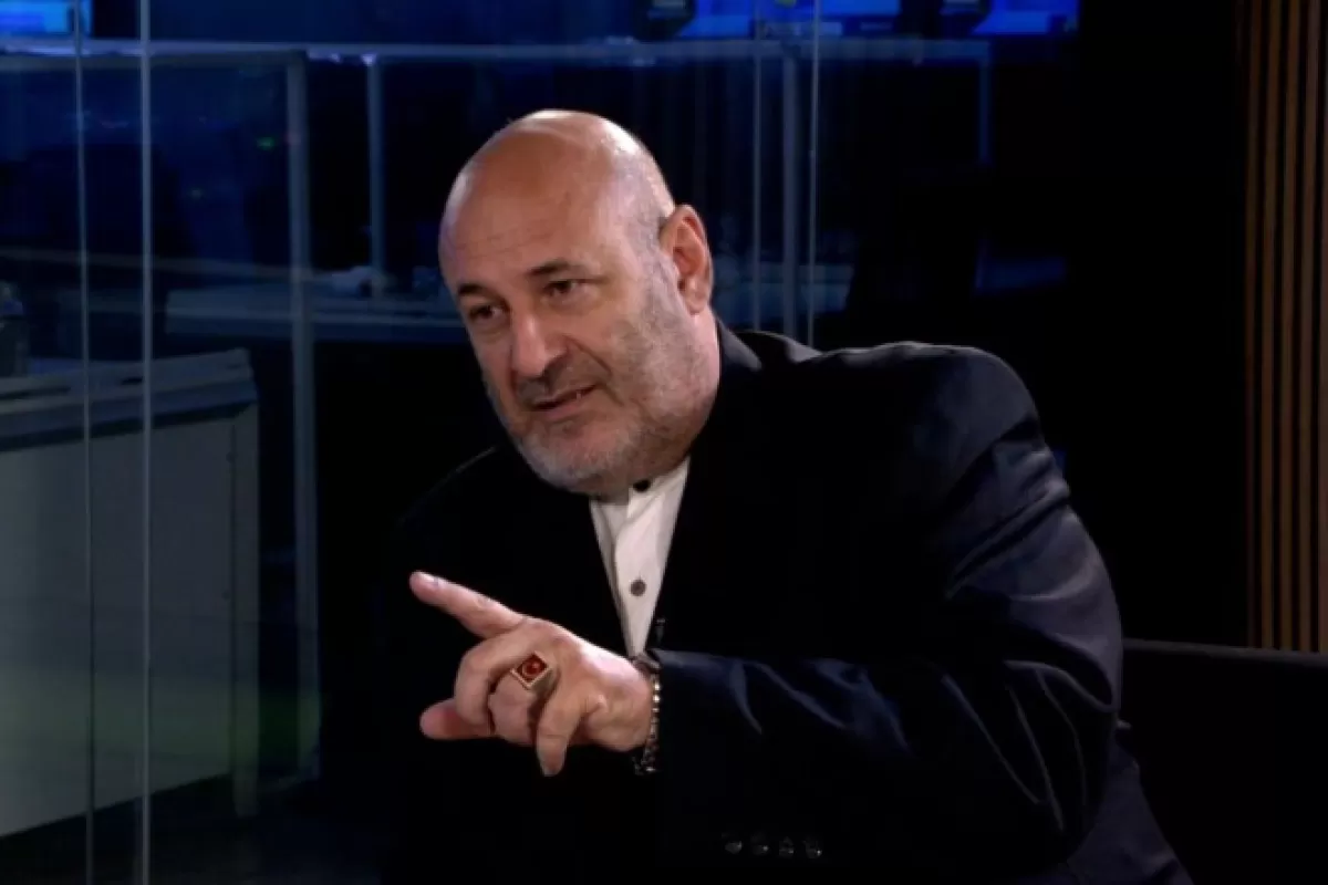 En su entrevista, Santiago Cúneo acusó al kirchnerismo de armar listas para frenar el voto libertario