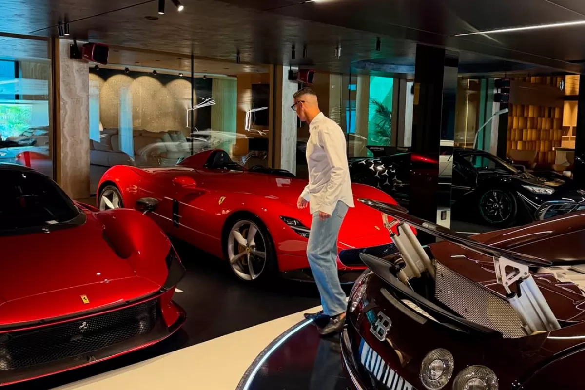 Cristiano Ronaldo exhibi&oacute; su millonaria colecci&oacute;n de autos de lujo: cu&aacute;les son las joyas de su garage