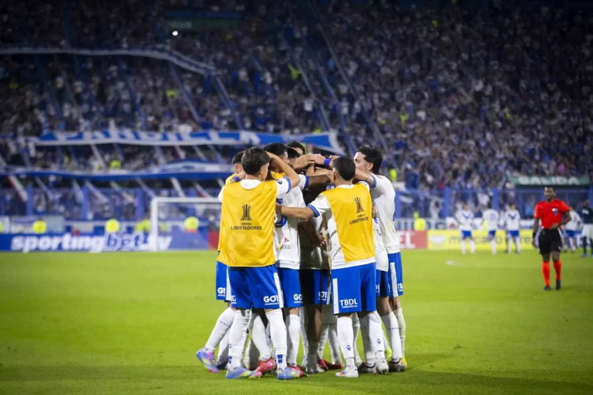 VIDEO | Vélez golea 3-0 a San Antonio y asegura los octavos de la Libertadores