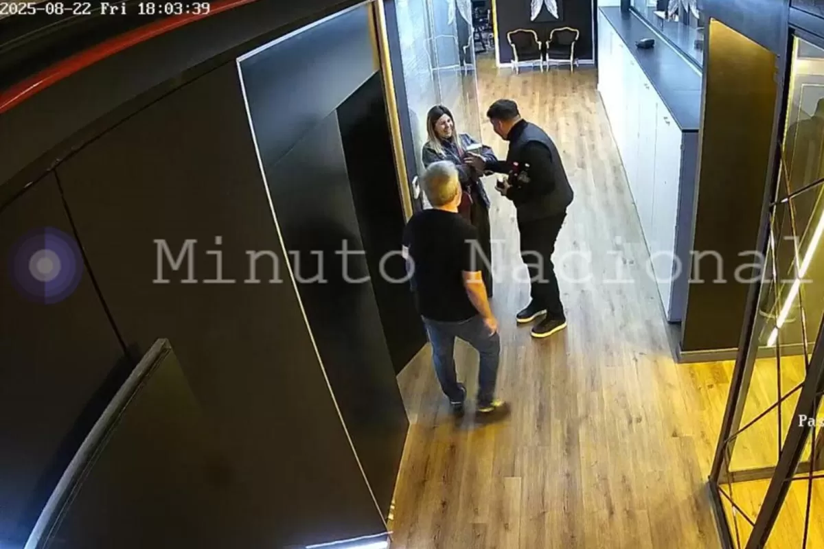 VIDEO | Christian Silbergleit abandona sus oficinas en CABA: las imágenes del retiro que genera polémica