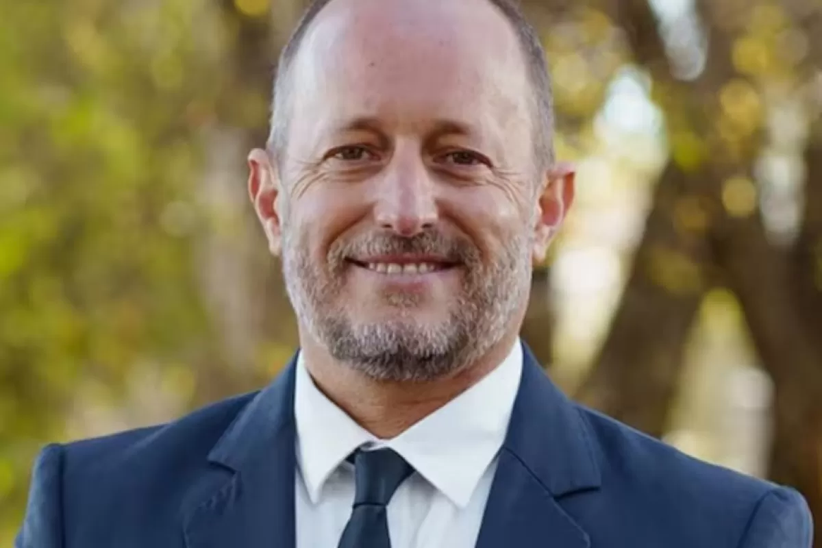 Aunque cay&oacute; en desgracia, Mart&iacute;n Insaurralde mantiene un entramado de aliados con presencia en la Provincia