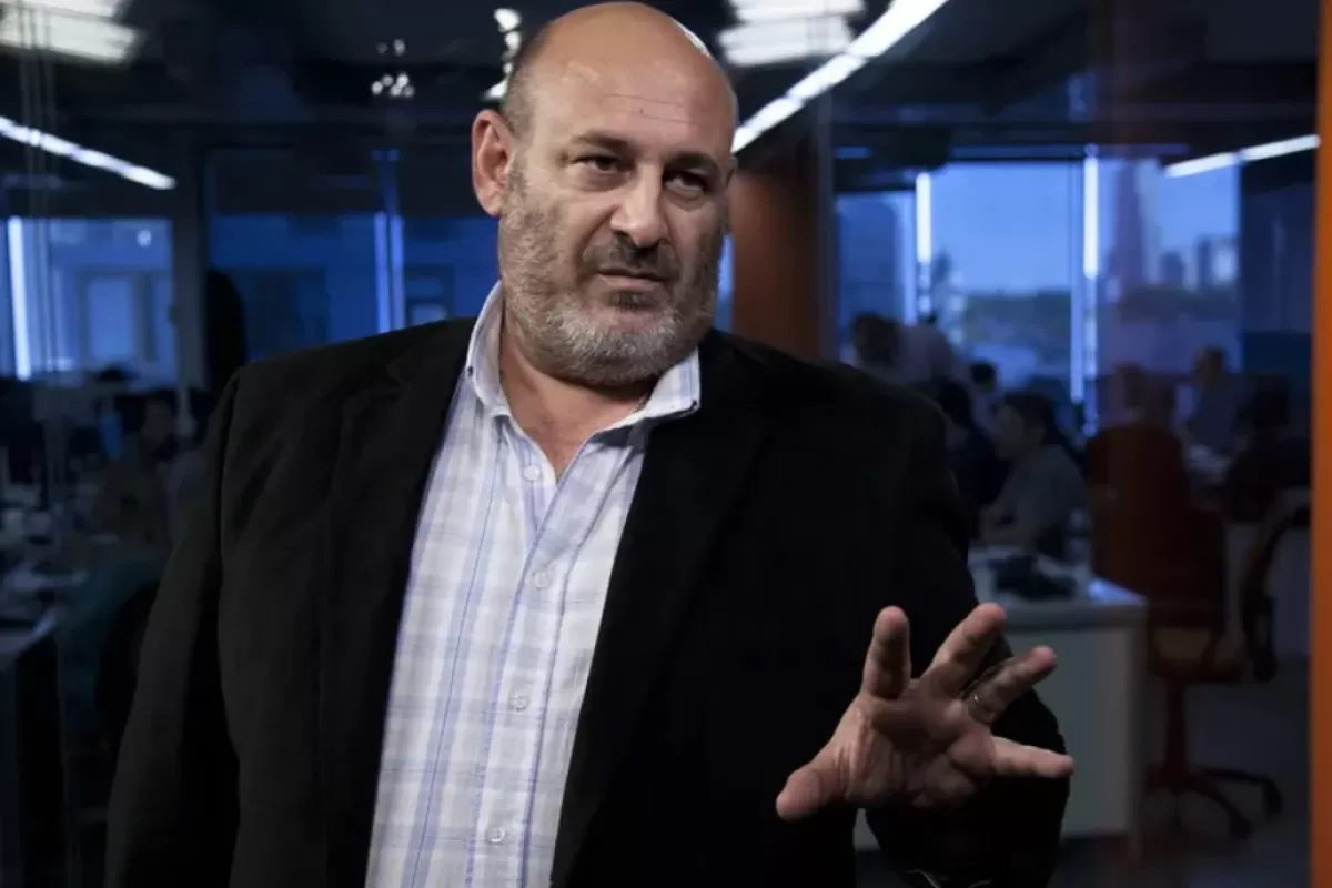 Para Santiago C&uacute;neo, el Ejecutivo gobierna de espaldas al pueblo y empuja un esquema econ&oacute;mico dependiente