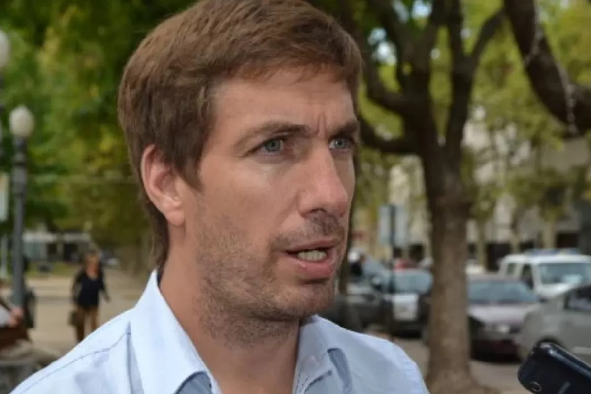 Mercedes vuelve a cuestionar el resultado electoral que llevó al poder a Juan Ustarroz en 2015