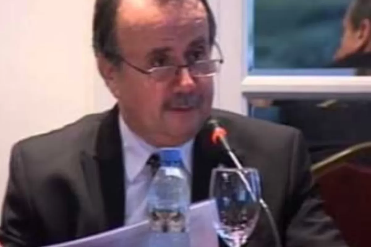 Dos financistas en la mira por el circuito que rodea a Gustavo Gentili