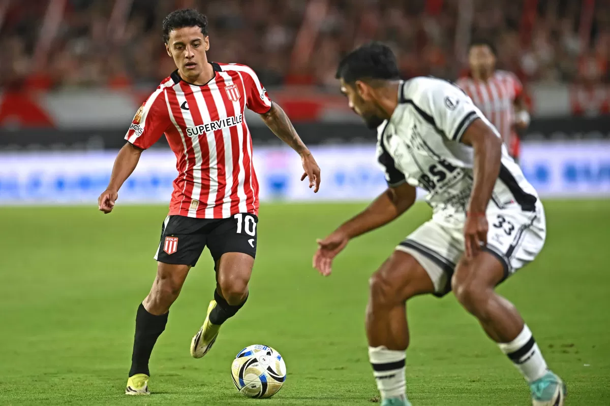 VIDEO | Estudiantes de La Plata aplast&oacute; a Central C&oacute;rdoba y qued&oacute; a un punto de la cima