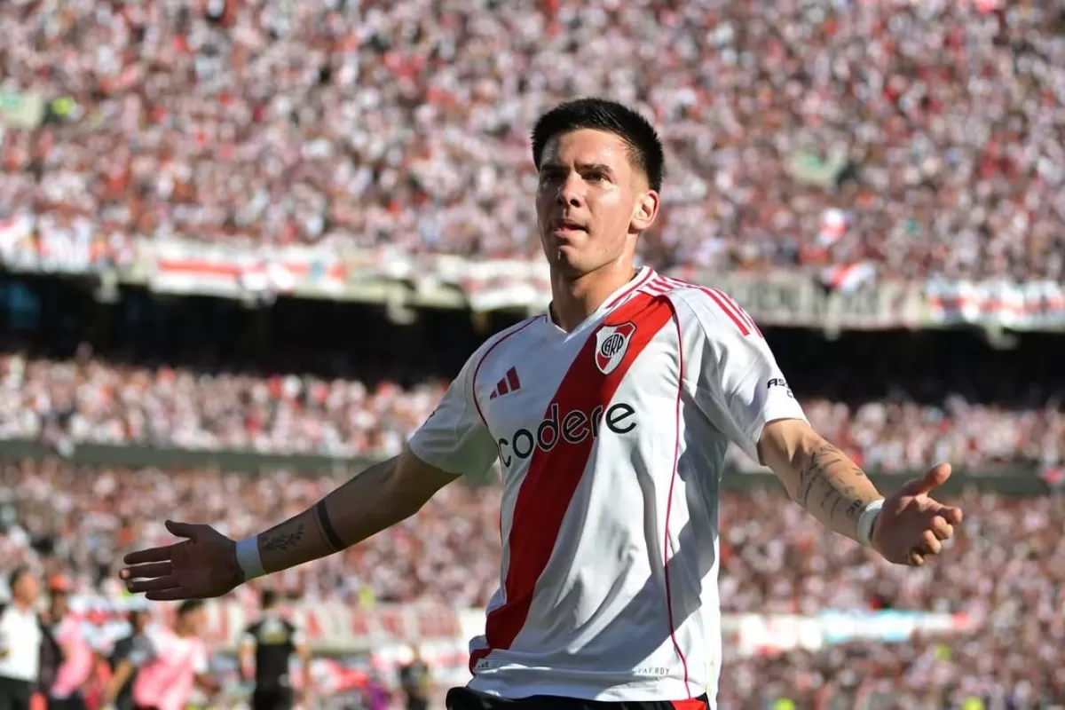 Manchester United y Marsella buscan a Mastantuono, pero Real Madrid lo veta