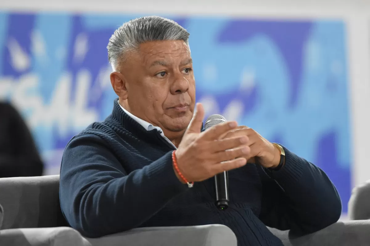 El fútbol argentino anuncia el regreso paulatino del público visitante con pruebas piloto