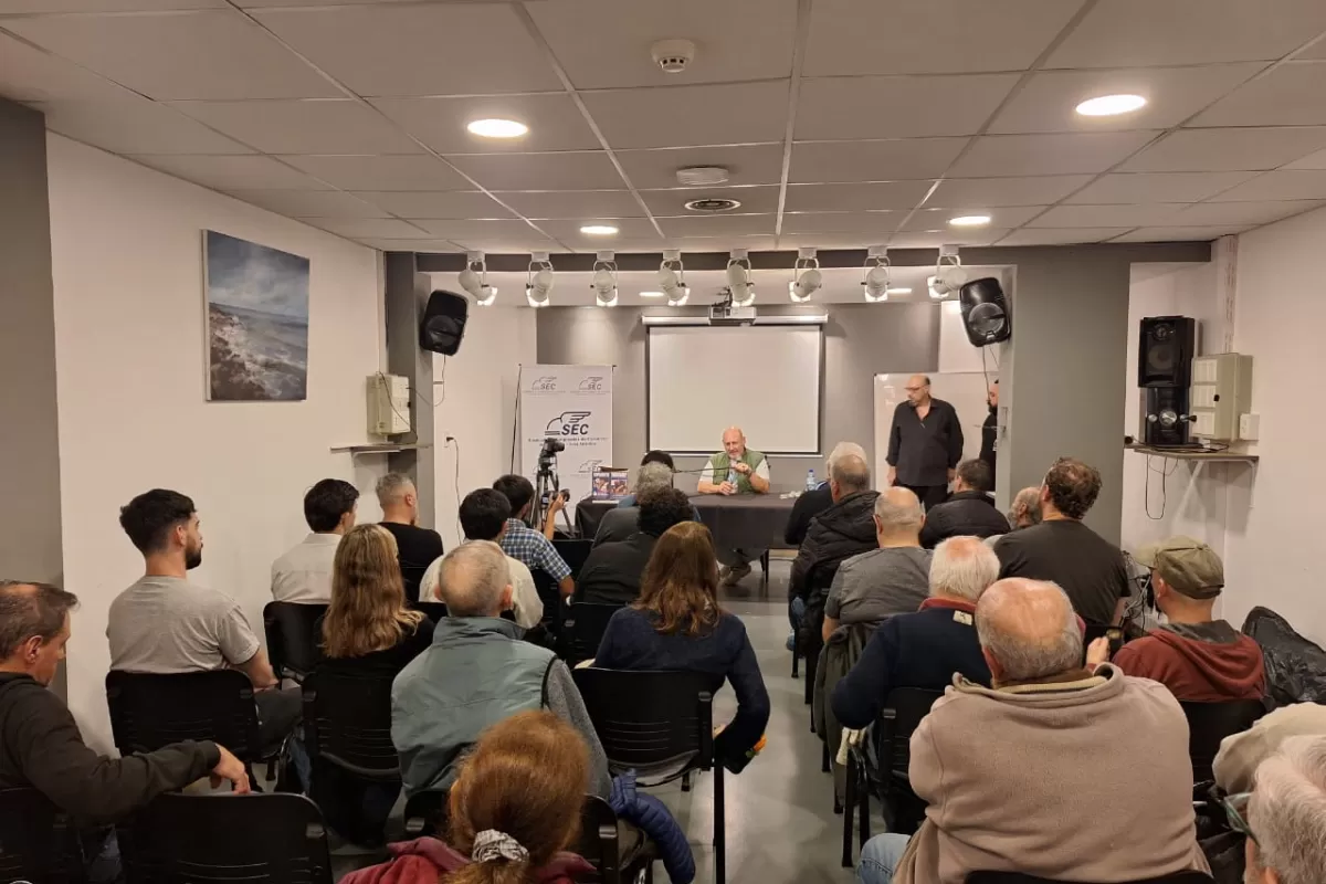 Santiago Cúneo convocó al peronismo marplatense con un discurso sin concesiones