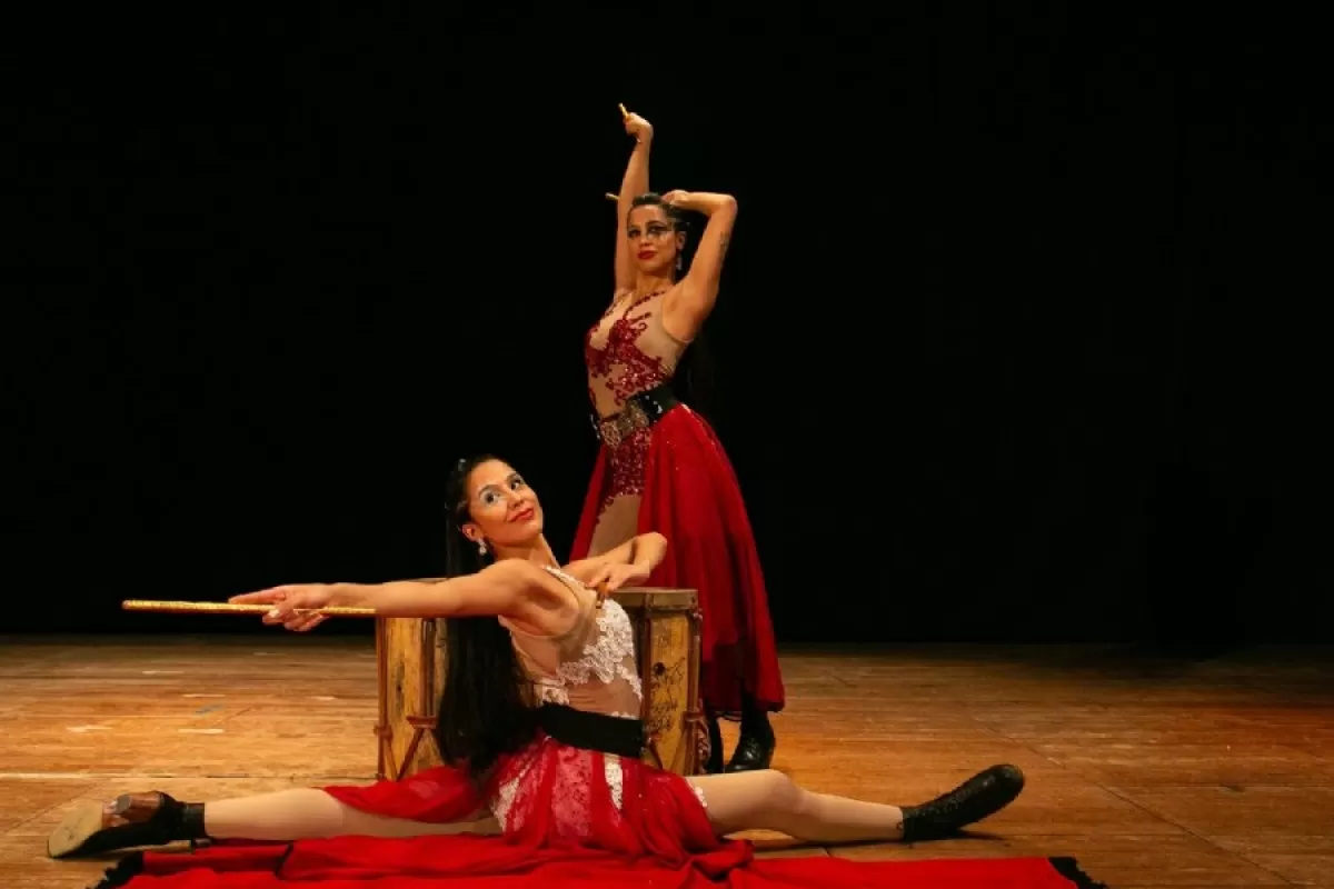 Dalma y Lara Acosta: las gemelas de Santa Fe que conquistan el mundo con su danza folklórica