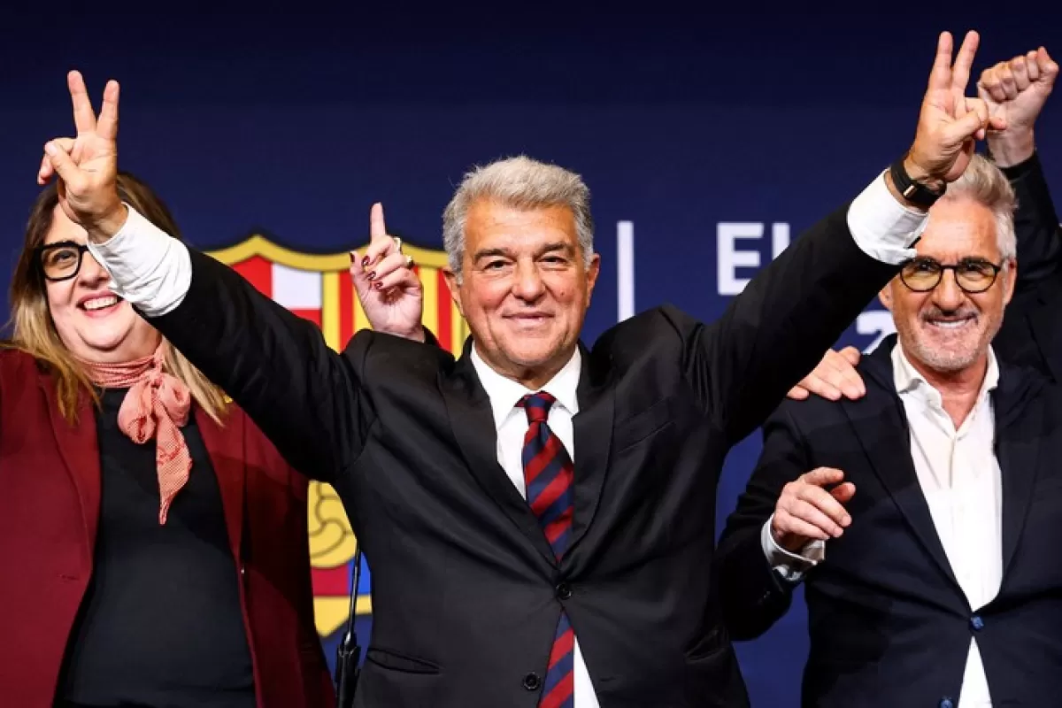 Joan Laporta fue reelegido en FC Barcelona y le dej&oacute; abierta la puerta a Lionel Messi
