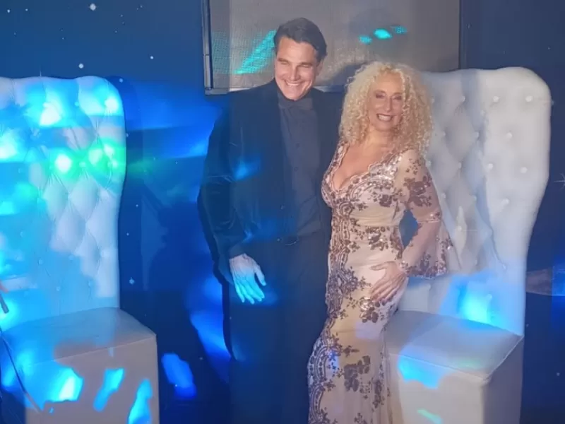 Fabiana Medrano present&oacute; &ldquo;A media noche entre tus manos&rdquo; junto a Hern&aacute;n Drago
