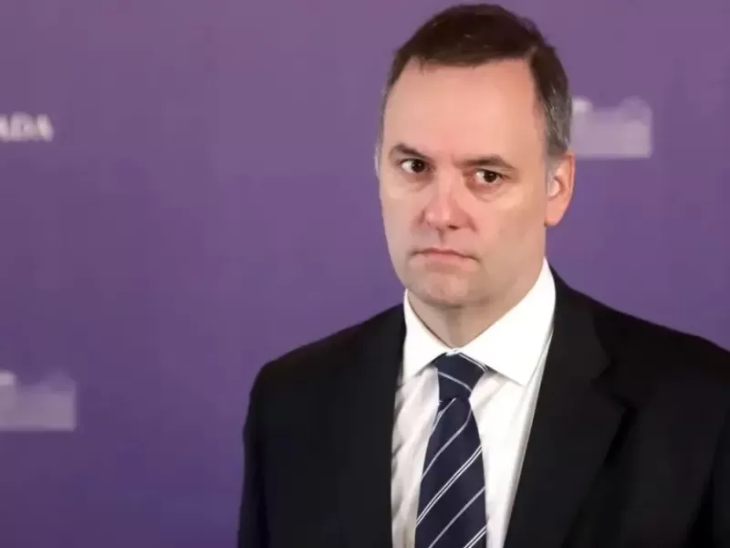 Investigan a Adorni por presunto enriquecimiento il&iacute;cito y crecen los cuestionamientos a su patrimonio