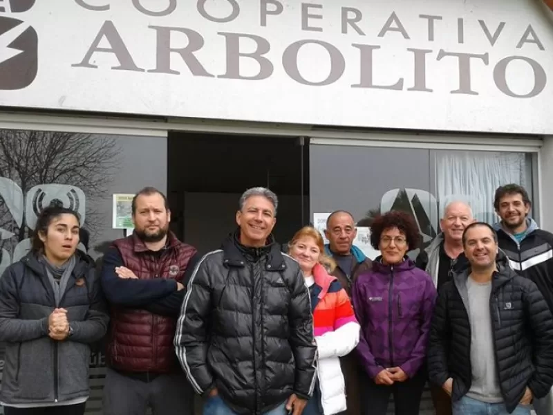 Mar Chiquita enfrenta un fuerte interrogante por los nombres que comparten el Municipio y la conducci&oacute;n el&eacute;ctrica