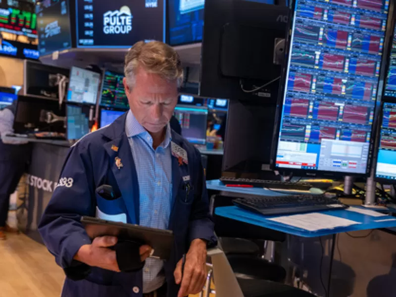 El Merval cerró con bajas y el riesgo país superó los 1.100 puntos tras la derrota de Milei en Buenos Aires