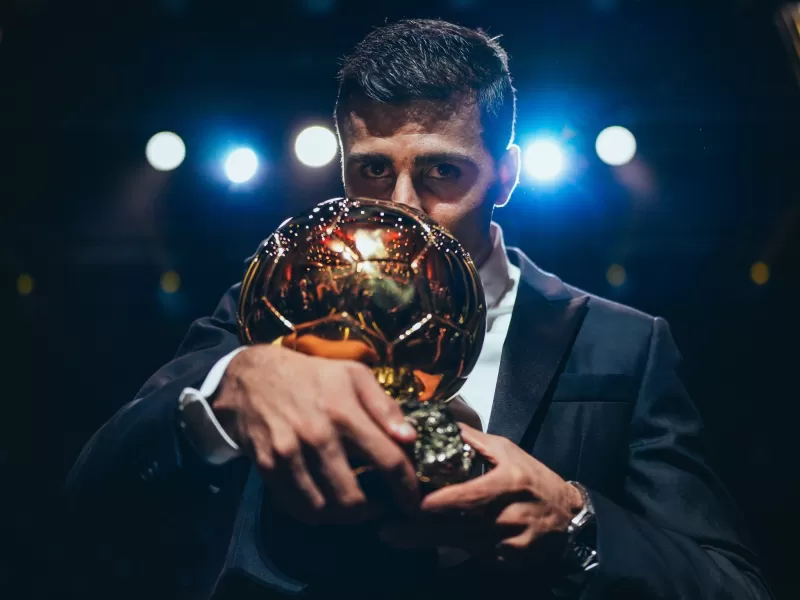 Barcelona lleg&oacute; a un principio de acuerdo con Manchester City por Rodri