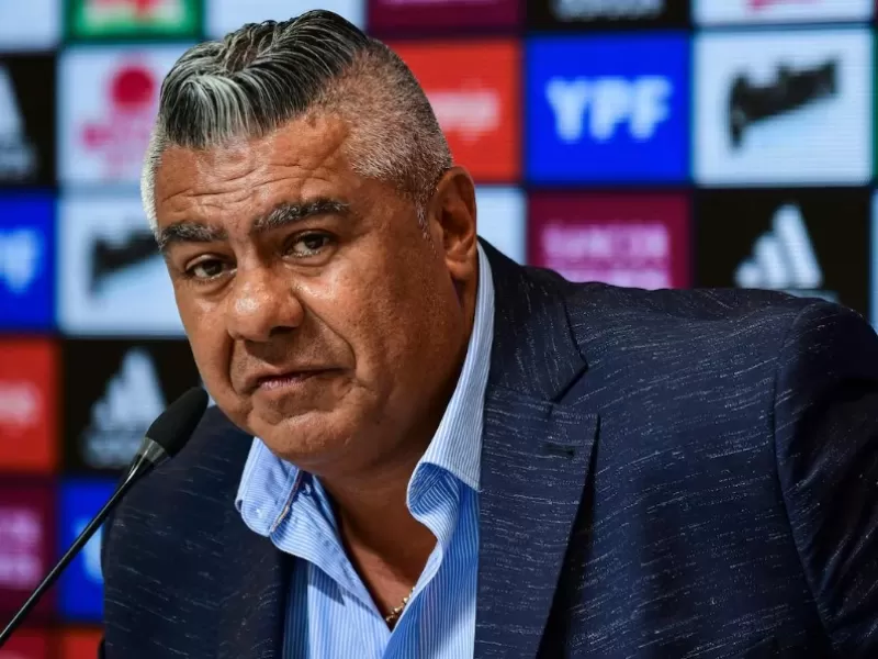 Acusan a Claudio Tapia de manipular fallos y direccionar campeonatos en el fútbol argentino