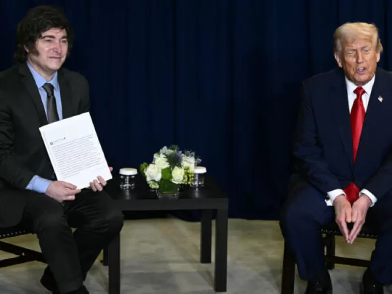 El Tesoro de Trump ofrece a Milei un swap de USD 20.000 millones y la compra de deuda argentina