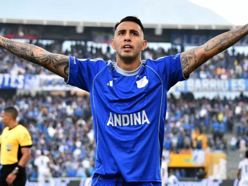 Rodrigo Contreras manda en la tabla de goleadores de la Sudamericana con su equipo fuera de competencia