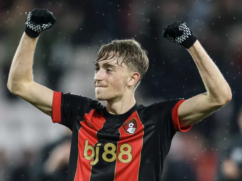 Real Madrid cierra la incorporación de Dean Huijsen por 58 millones