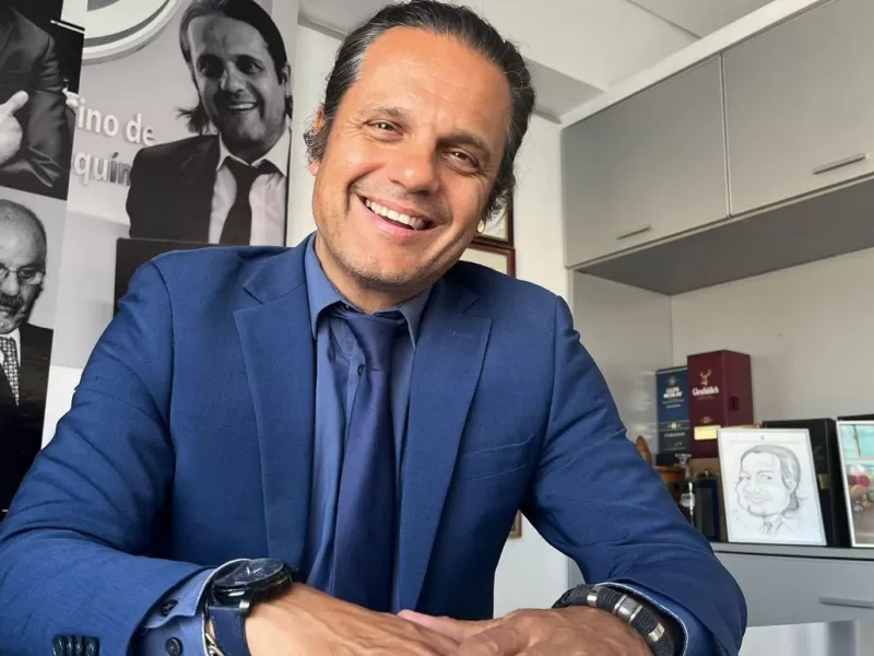 Duro ataque de Marcelo Peretta contra Kreplak por las sanciones a m&eacute;dicos que opinan