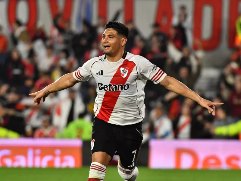 Maximiliano Salas podrá jugar ante Sarmiento tras la reducción de su sanción